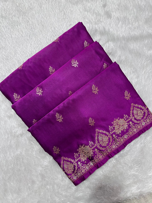 Elegant Purple Katan Silk Banarasi Saree with Delicate Floral Arch Border and Full-Bloomed Rose Butis