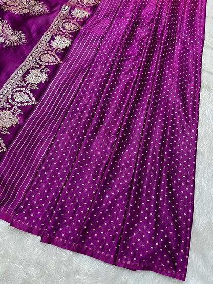 Elegant Purple Katan Silk Banarasi Saree with Delicate Floral Arch Border and Full-Bloomed Rose Butis