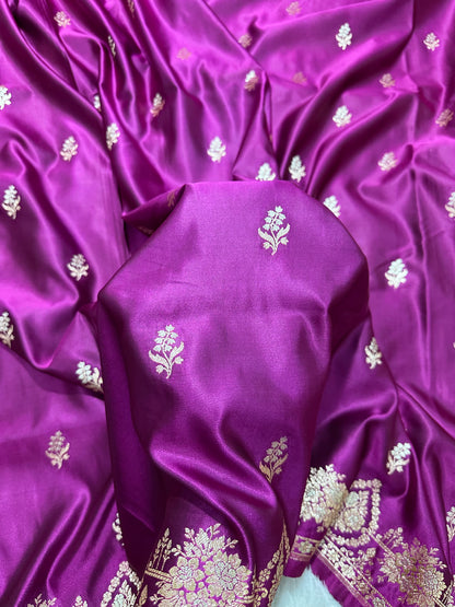 Elegant Purple Katan Silk Banarasi Saree with Delicate Floral Arch Border and Full-Bloomed Rose Butis