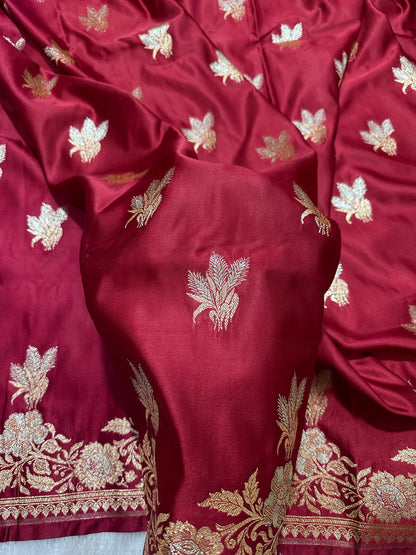 Elegant Maroon Katan Silk Banarasi Saree with Delicate Floral Arch Border and Traditional Bouquet Leaf Butis
