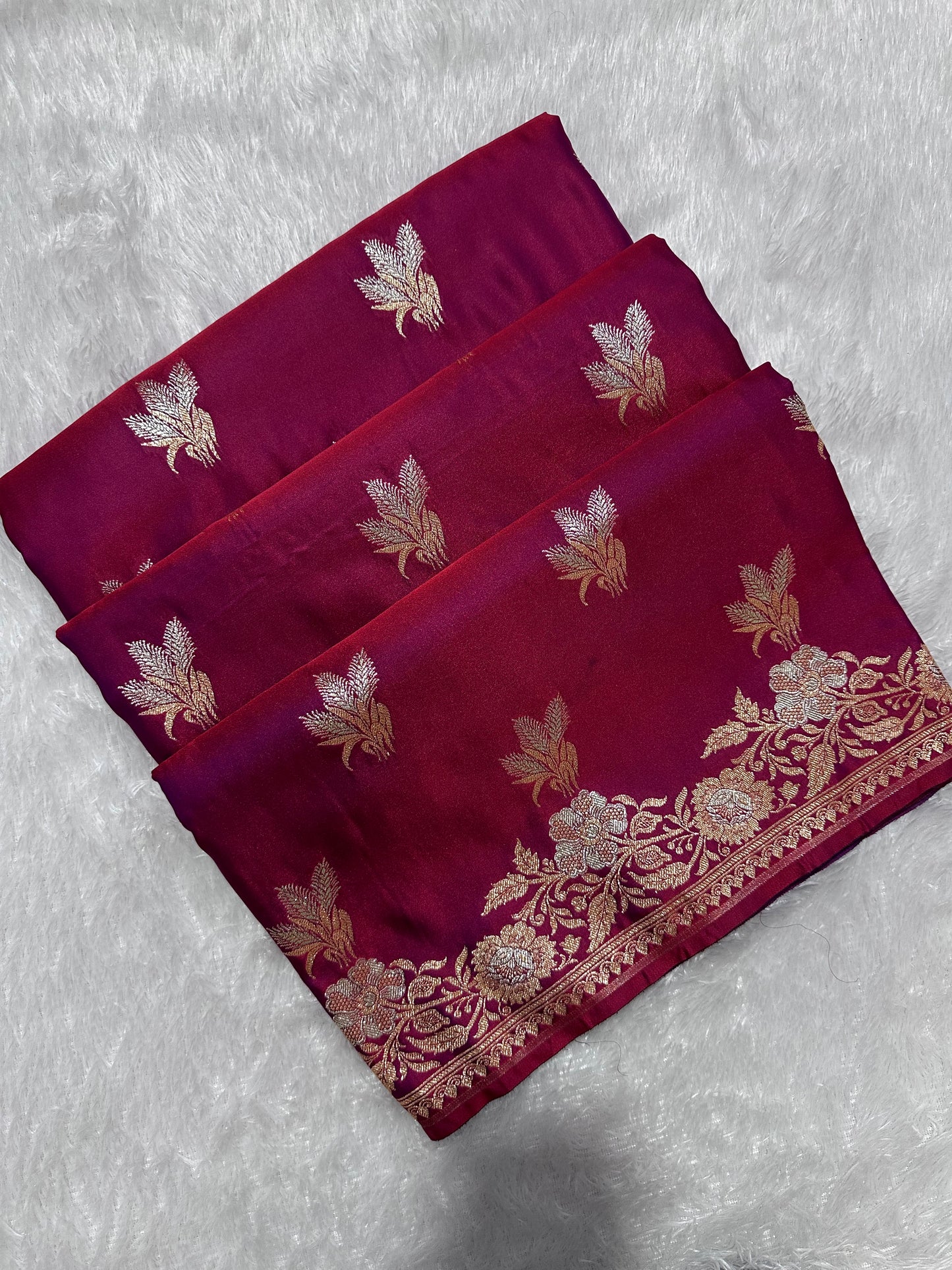 Elegant Wine Purple Katan Silk Banarasi Saree with Delicate Floral Arch Border and Traditional Bouquet Leaf Butis