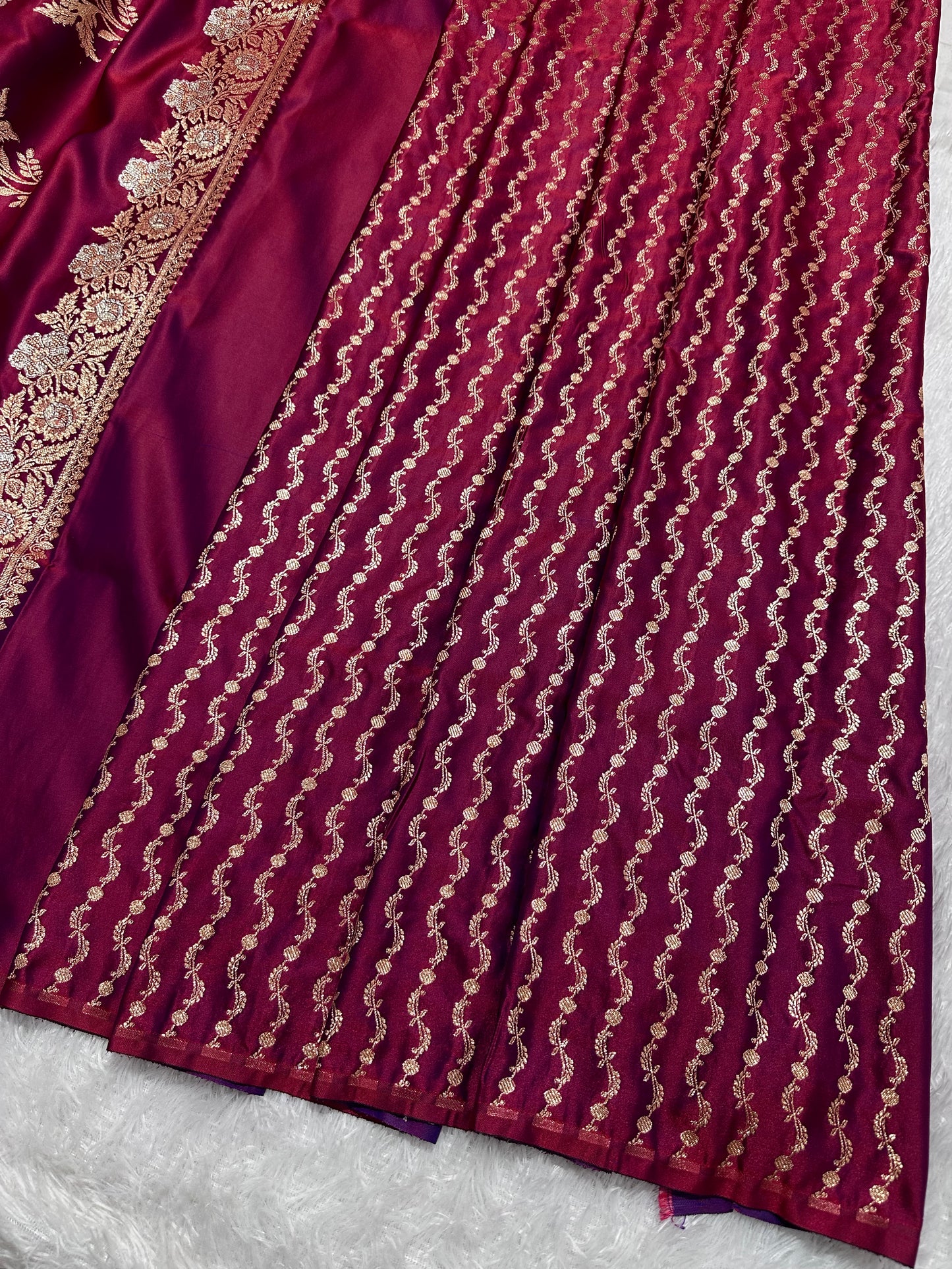 Elegant Wine Purple Katan Silk Banarasi Saree with Delicate Floral Arch Border and Traditional Bouquet Leaf Butis