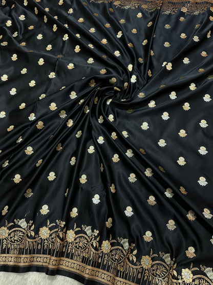Elegant Jet Black Katan Silk Banarasi Saree with Delicate Floral Arch Border and Full-Bloomed Rose Butis