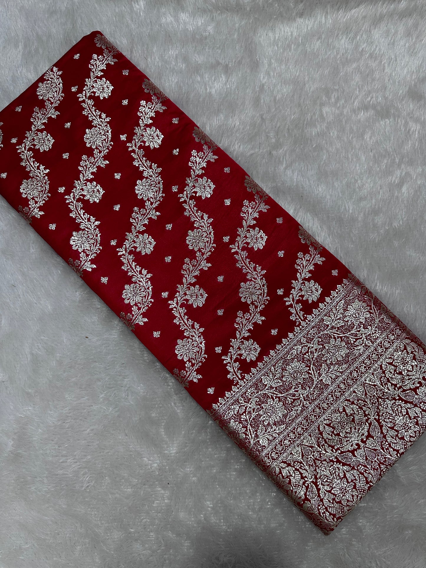 Elegant Crimson Red Katan Silk Banarasi Saree with Royal Floral Vine Pallu and Vertical Wavy Bel Work