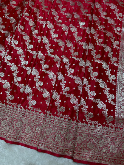 Elegant Crimson Red Katan Silk Banarasi Saree with Royal Floral Vine Pallu and Vertical Wavy Bel Work