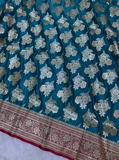 Premium Peacock Teal Green Katan Silk Banarasi Saree with Royal Heritage Pallu and Traditional Bouquet Leaf Butis