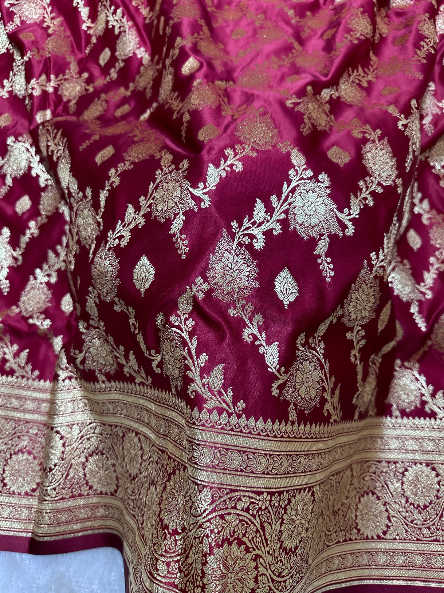 Premium Wine Plum Katan Silk Banarasi Saree with Elaborate Floral Border and Diagonal Jaal Work