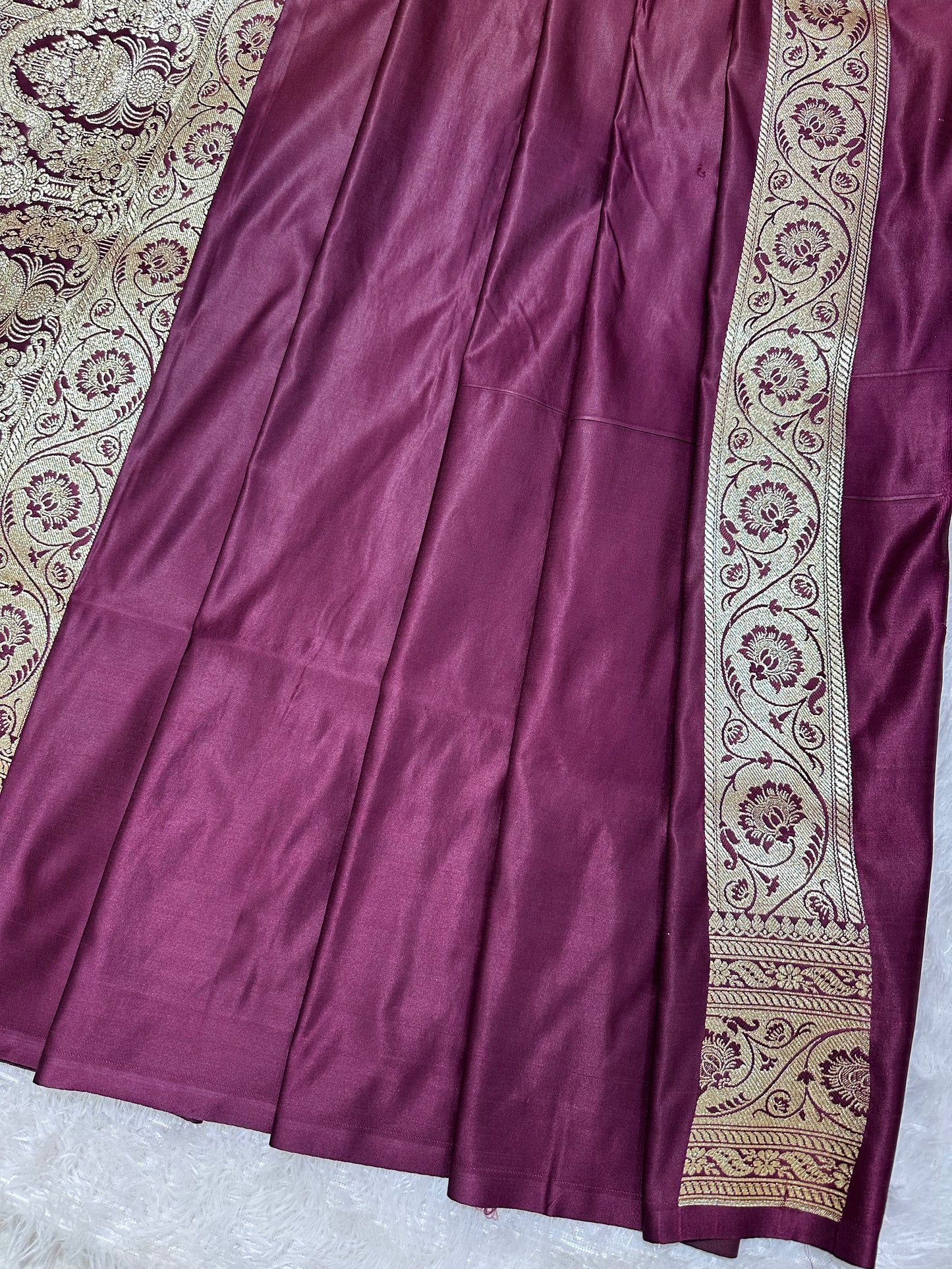 Premium Royal Wine Katan Silk Banarasi Saree with Elaborate Kalka Border and Traditional Paisa Butis